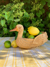 Load image into Gallery viewer, Duck bread/fruit wicker basket for summer dining

