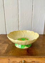 Load image into Gallery viewer, A pretty Carlton Ware yellow poppy footed dish
