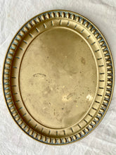 Load image into Gallery viewer, Large oval brass drinks tray
