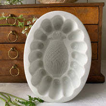 Load image into Gallery viewer, Rare antique Victorian Copeland pineapple shaped jelly mould
