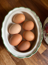 Load image into Gallery viewer, Regal Collection china chicken egg tidy
